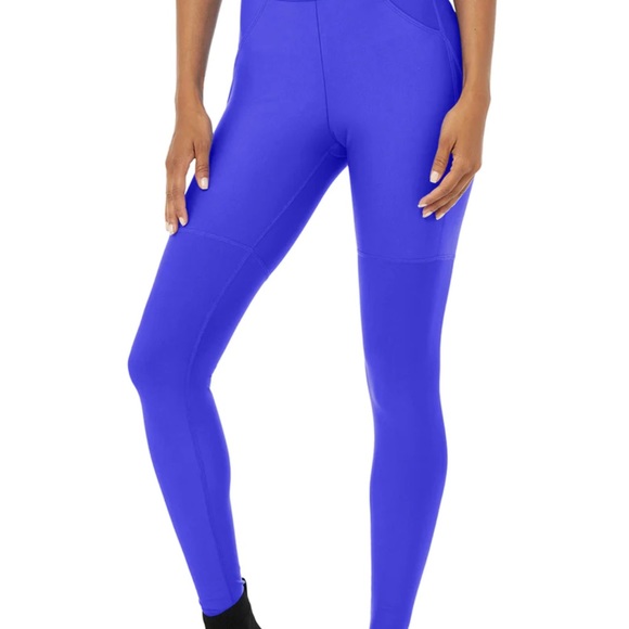 Alo Yoga - High Waist 4 Pocket Utility Legging (Navy Blue) - Picture 15 of 15